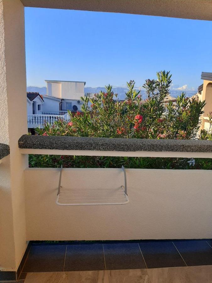 H&F Apartmani Vir Exterior foto